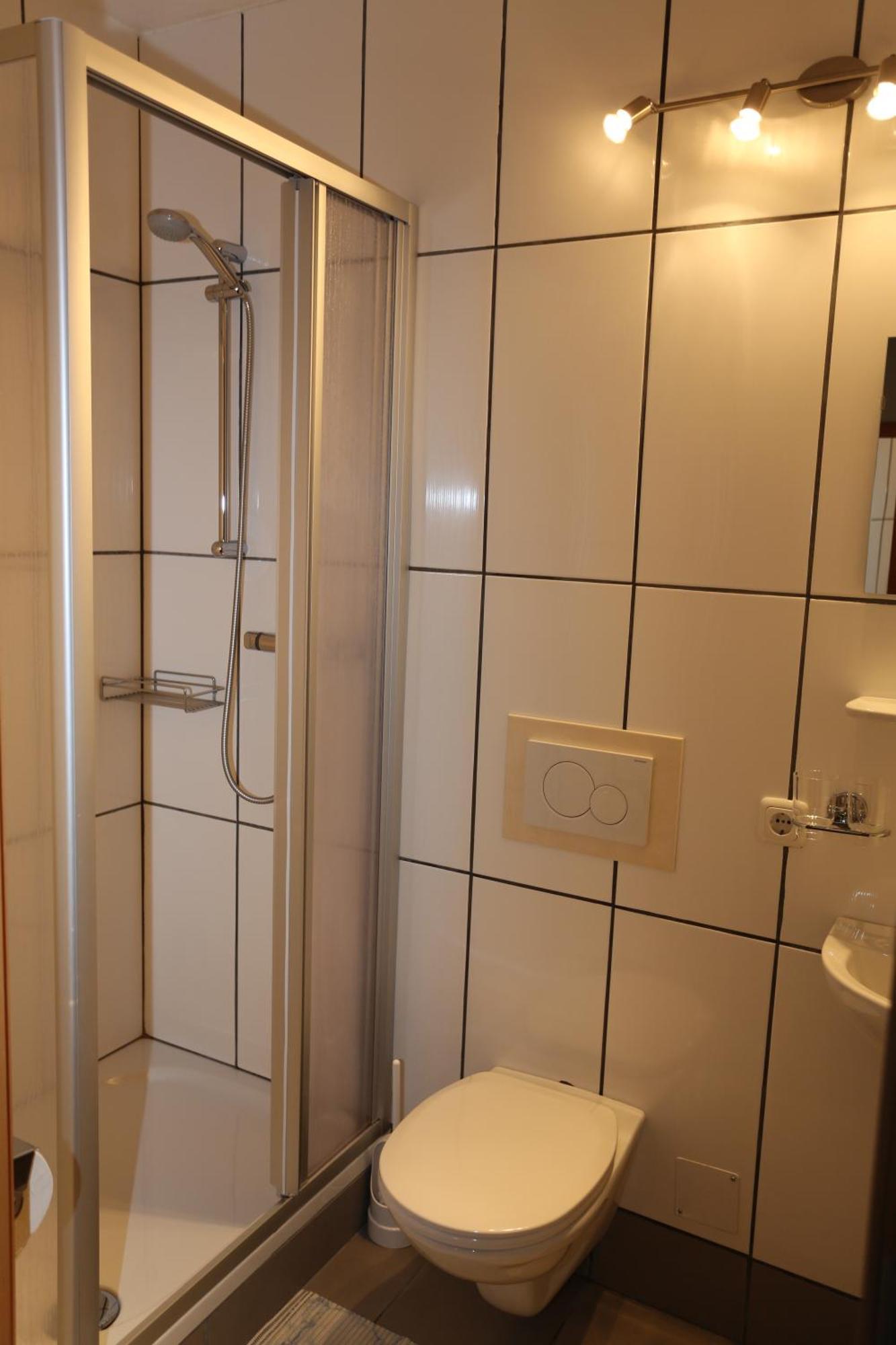 Familien Gruppenunterkunft 2 Ferienwohnungen als Ferienhaus zusammengefasst Häselgehr Exterior foto